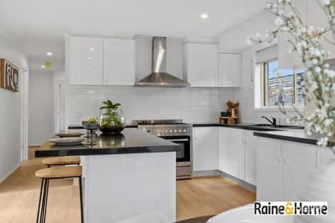 Property photo of 49 Catherine Drive Hillside VIC 3037