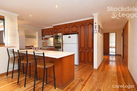 Property photo of 32 Thornhill Drive Keilor Downs VIC 3038