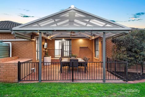 Property photo of 5 Ellaswood Close Berwick VIC 3806