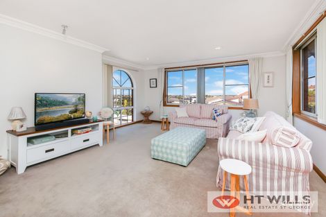Property photo of 9 Benwerrin Avenue Carss Park NSW 2221