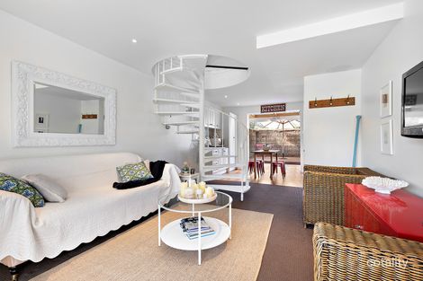 Property photo of 2/5 The Avenue McCrae VIC 3938