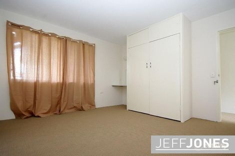 Property photo of 2/27 Mansfield Street Coorparoo QLD 4151