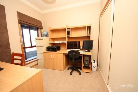 Property photo of 1 Creasey Court Vectis VIC 3401
