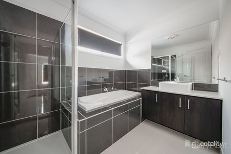Property photo of 6 Edith Way Pakenham VIC 3810
