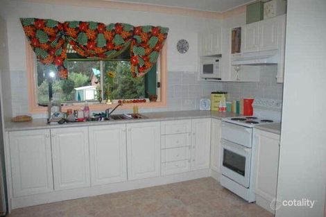 Property photo of 21 Edwards Avenue Bomaderry NSW 2541