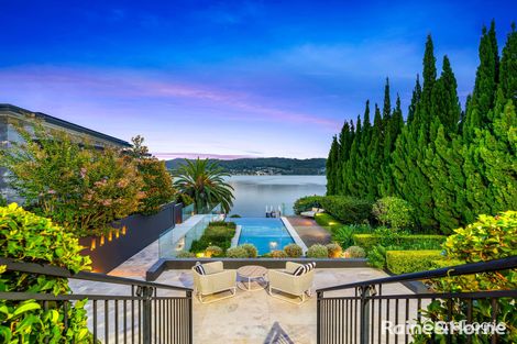 Property photo of 22 Albany Street Point Frederick NSW 2250