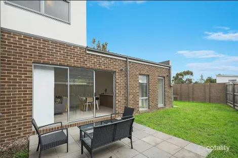 Property photo of 30 Grove Way Wantirna South VIC 3152