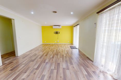 Property photo of 11 Blackwood Drive Hampton Park VIC 3976