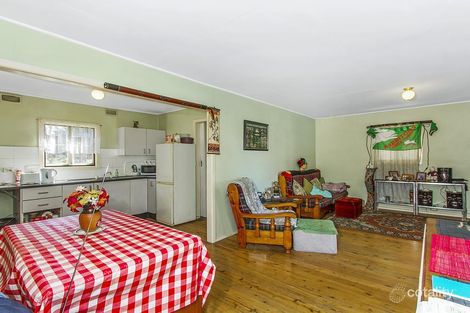 Property photo of 4 Lakeview Avenue Gorokan NSW 2263