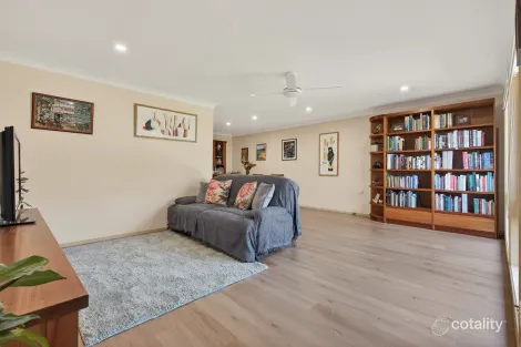 Property photo of 9 Raphael Place Old Toongabbie NSW 2146