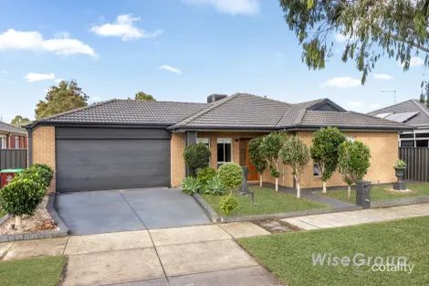 16 Boldrewood Pl, Lynbrook, VIC 3975
