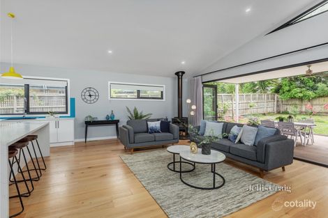Property photo of 15 Allister Street Mount Waverley VIC 3149