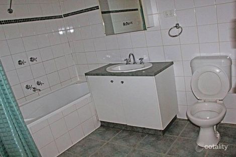 Property photo of 2/7 Willaton Street St Albans VIC 3021