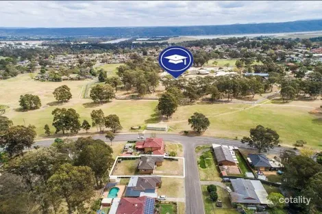 Property photo of 24 Woodgate Crescent Cranebrook NSW 2749