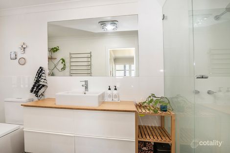 Property photo of 52 Spindrift Cove Quindalup WA 6281