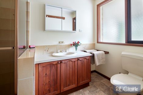 Property photo of 16 Streitbergs Road Darnum VIC 3822