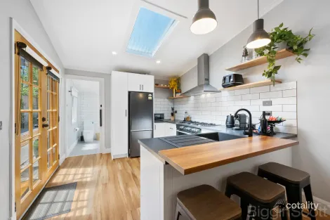 Property photo of 321 Main Road Golden Point VIC 3350