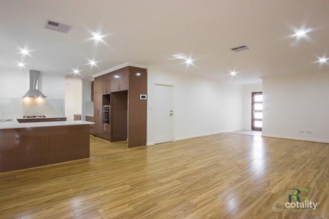 3/17 Windfield Rd, Melville, WA 6156