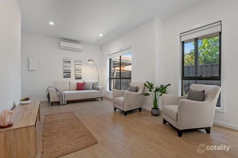 Property photo of 3/4 Newton Street Reservoir VIC 3073