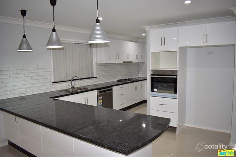 Property photo of 25 Pinnacle Circuit Heathwood QLD 4110