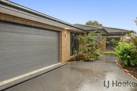 20 Cups Ct, Clyde North, VIC 3978