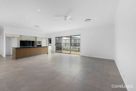 Property photo of 63 Torrens Crescent Wakerley QLD 4154