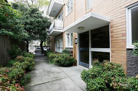 2/63 Osborne St, South Yarra, VIC 3141