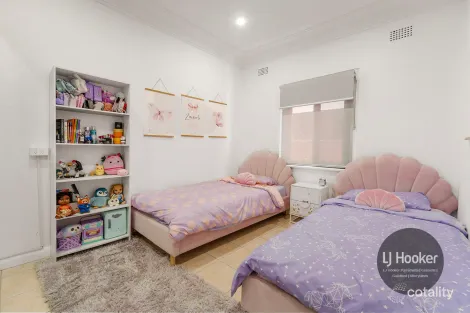 Property photo of 33 Riverview Road Fairfield NSW 2165