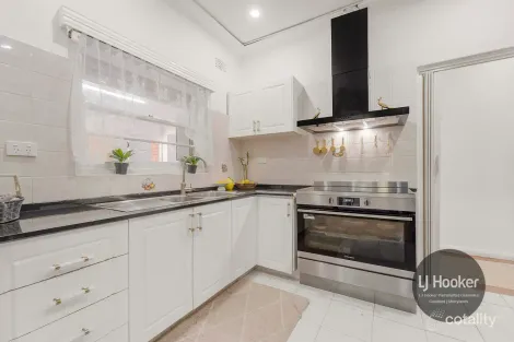 Property photo of 33 Riverview Road Fairfield NSW 2165