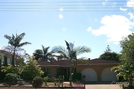 13 Richard St, Urangan, QLD 4655