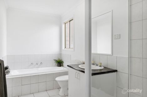 Property photo of 28 Kennedy Parade Roxburgh Park VIC 3064