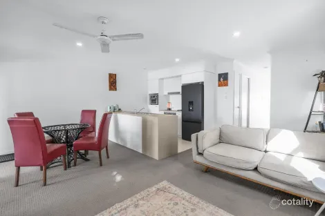 Property photo of 10/2-12 Kurrimine Crescent Mountain Creek QLD 4557