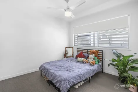 Property photo of 10/2-12 Kurrimine Crescent Mountain Creek QLD 4557
