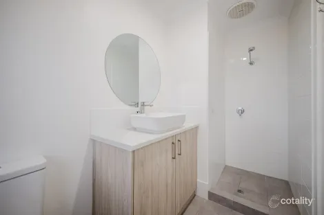 Property photo of 6 Bushby Close Mount Tarcoola WA 6530
