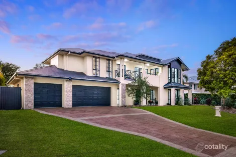 Property photo of 7 Zenith Crescent Pacific Pines QLD 4211
