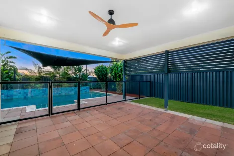 Property photo of 7 Zenith Crescent Pacific Pines QLD 4211