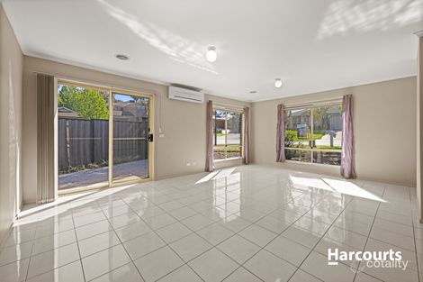 Property photo of 11 Lucerne Circuit Pakenham VIC 3810