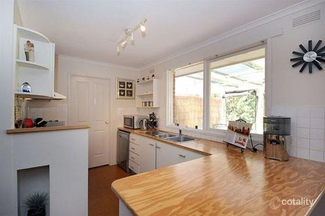 Property photo of 128 East Road Seaford VIC 3198