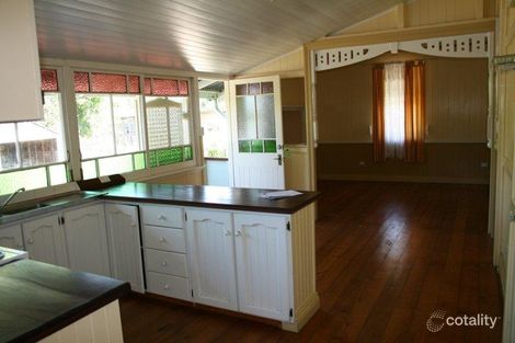 Property photo of 109 Glebe Road Silkstone QLD 4304