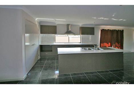 Property photo of 72 Marcus Drive Regents Park QLD 4118