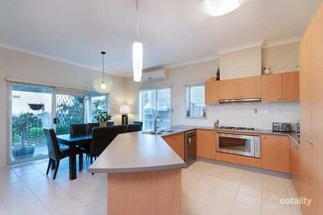 Property photo of 15 Parkside Rise Craigieburn VIC 3064