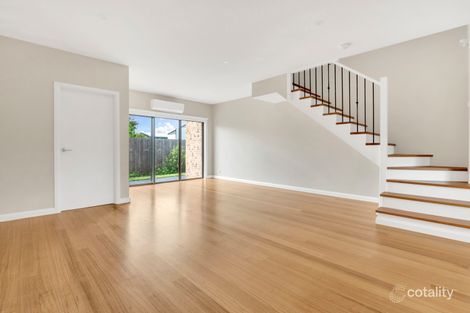 Property photo of 2/80 Darebin Boulevard Reservoir VIC 3073