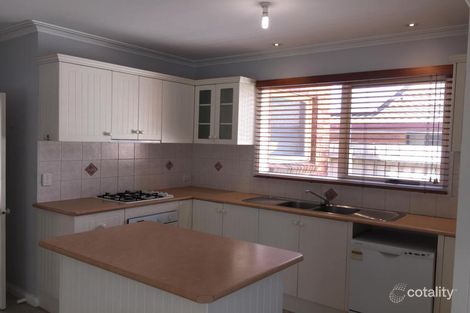 Property photo of 14 Dowding Close Fawkner VIC 3060