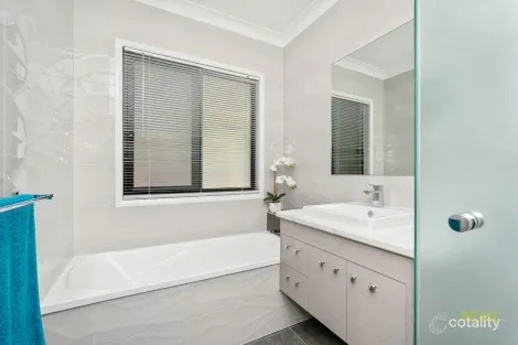 Property photo of 50 Senor Avenue Urangan QLD 4655