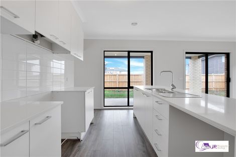 Property photo of 10 Flight Drive Williams Landing VIC 3027