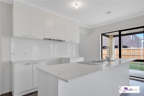 Property photo of 10 Flight Drive Williams Landing VIC 3027