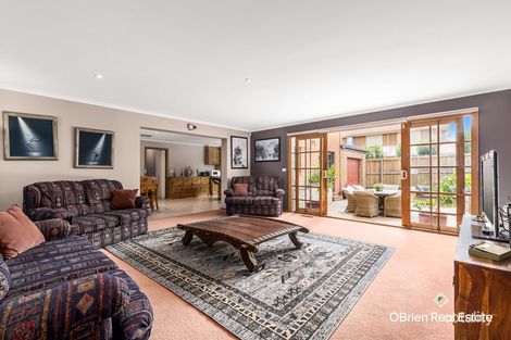 Property photo of 12 Mistletoe Close Knoxfield VIC 3180