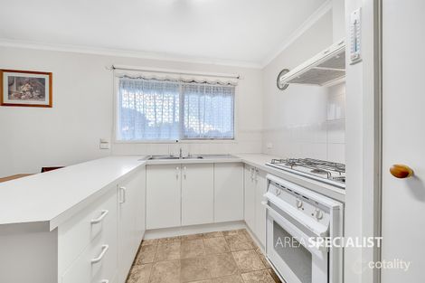 Property photo of 2/31 Willora Crescent Cranbourne West VIC 3977