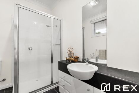 Property photo of 1 Ridge Road Berwick VIC 3806