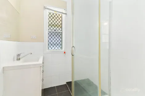 Property photo of 245 Rockonia Road Koongal QLD 4701